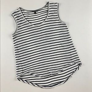 Banana Republic Blk&Wht stripe linen top